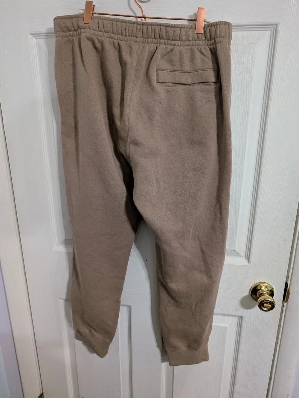 Nike Mens Sweatpants Beige Club Fleece Jogger Drawstring Pockets Size Large